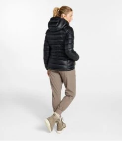 L.L.Bean Women's Ultralight 850 Down Hooded Jacket -L.L.Bean 507062 0 47